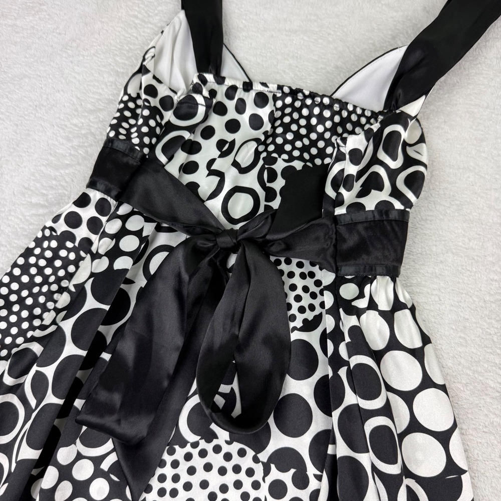 iZ‎ Byer Y2K California Polka Dot Empire Waist Satin Tie Top Black White Large - Picture 6 of 11